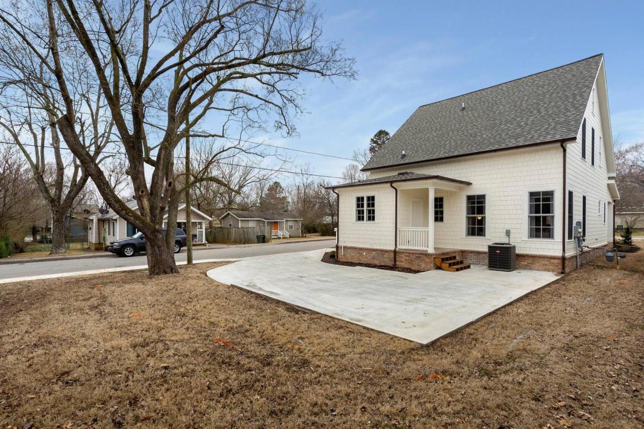 The Sofay Farmhouse - 1 Mile From U Of A - Luxury Amenities Fayetteville Exterior foto