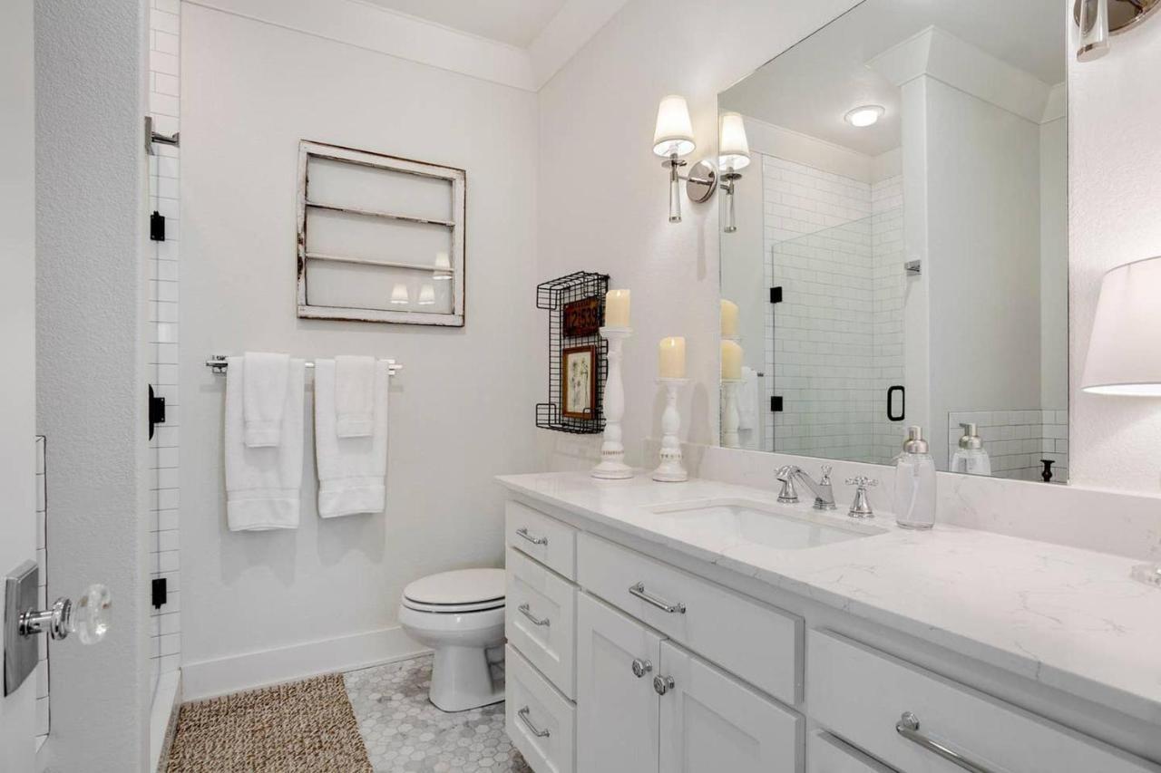 The Sofay Farmhouse - 1 Mile From U Of A - Luxury Amenities Fayetteville Exterior foto